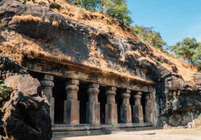 Elephanta Caves Tour with Guide – A Perfect Heritage Experience in India