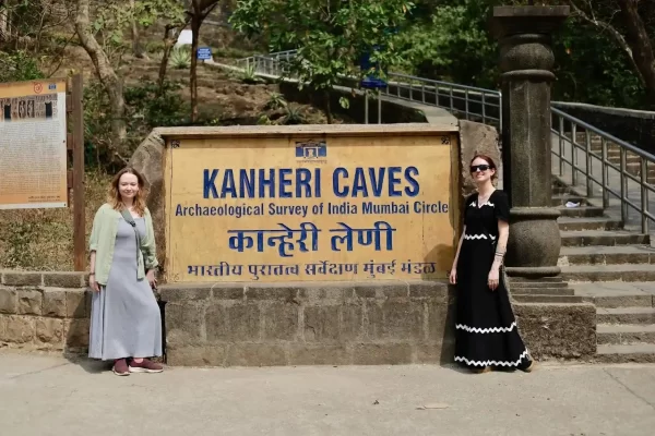 Kanheri Caves & Golden Pagoda Tour, Mumbai
