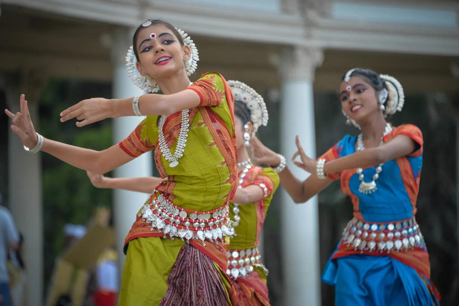 A vibrant live dance performance marks the finale of our Mumbai Bollywood tour