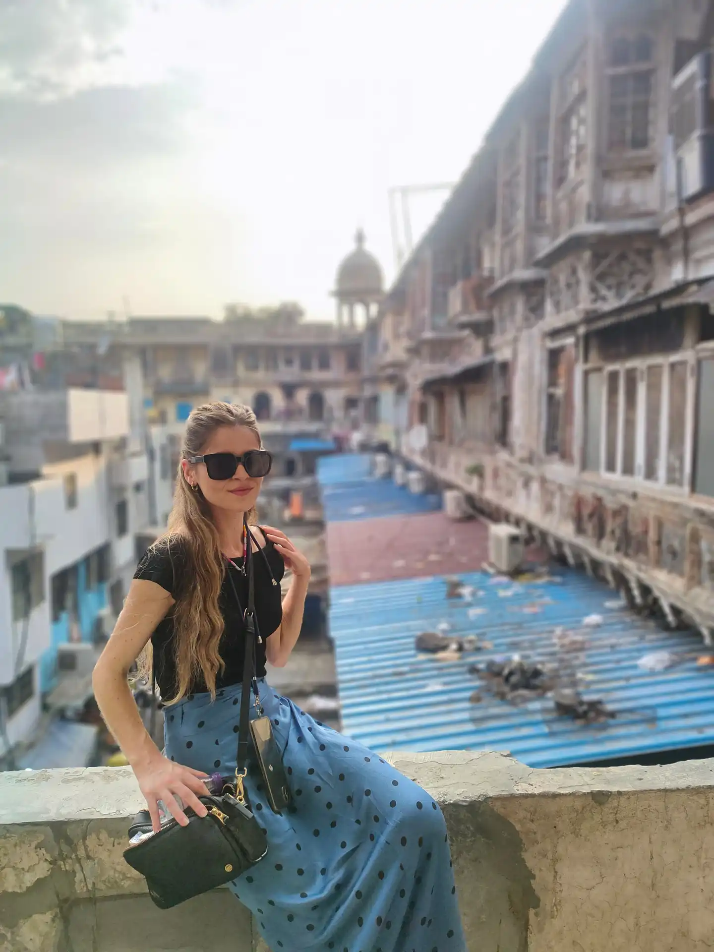 A quiet rooftop moment above the old city rooftops, one of the hidden viewpoints on our old delhi sightseeing walk